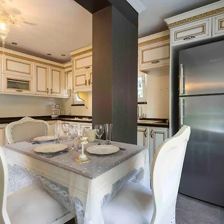 Estelle's Luxury House