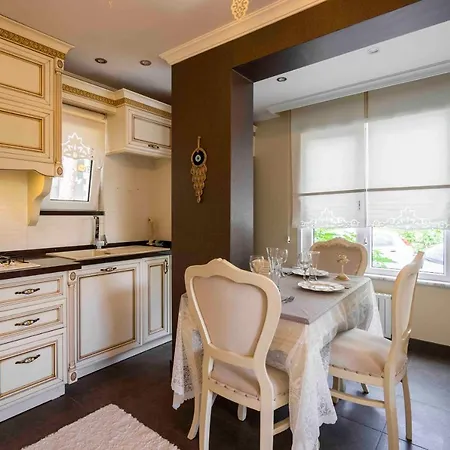 فندق Estelle's Luxury House بيوكجكمجة