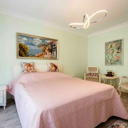 Estelle's Luxury House فندق