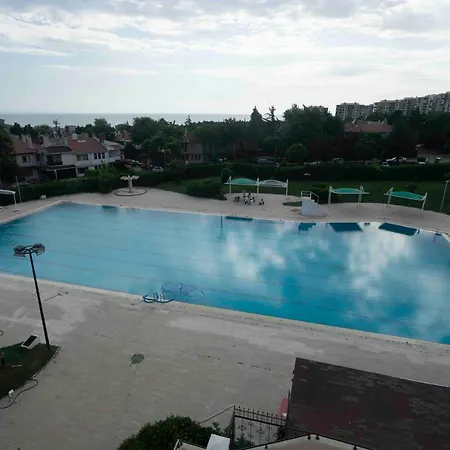 Estelle's Luxury House 4*