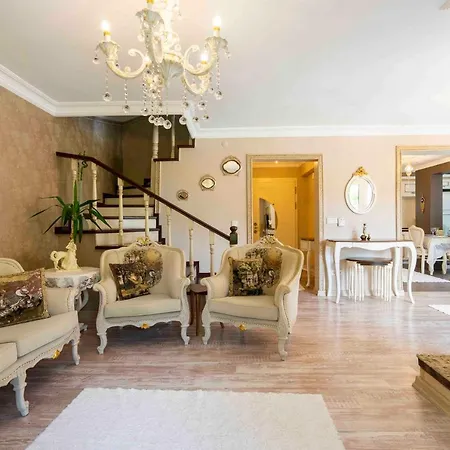 Estelle's Luxury House