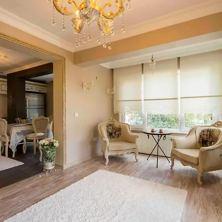 Estelle's Luxury House فندق