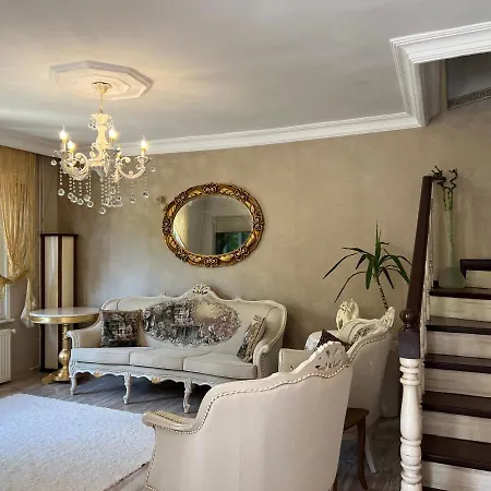 Estelle's Luxury House فندق 4*