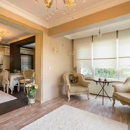 Estelle's Luxury House 4* بيوكجكمجة